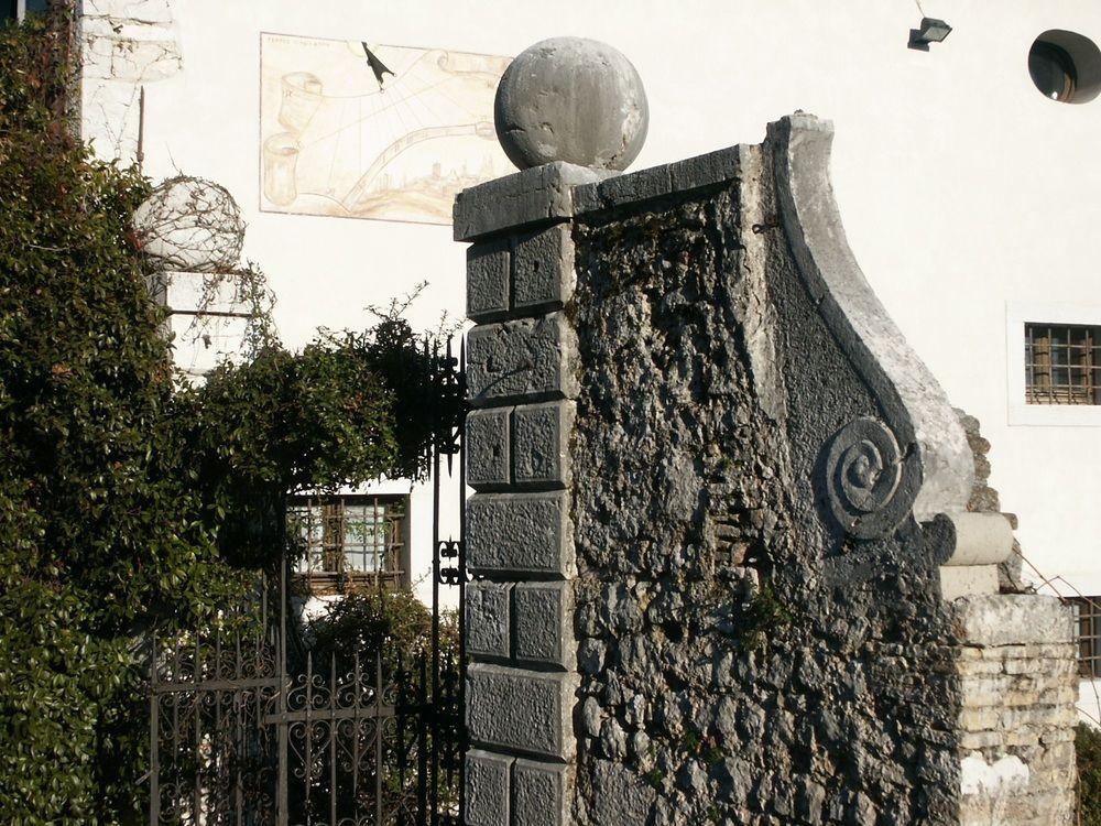 Hotel Villa Policreti Castello dʼAviano Esterno foto