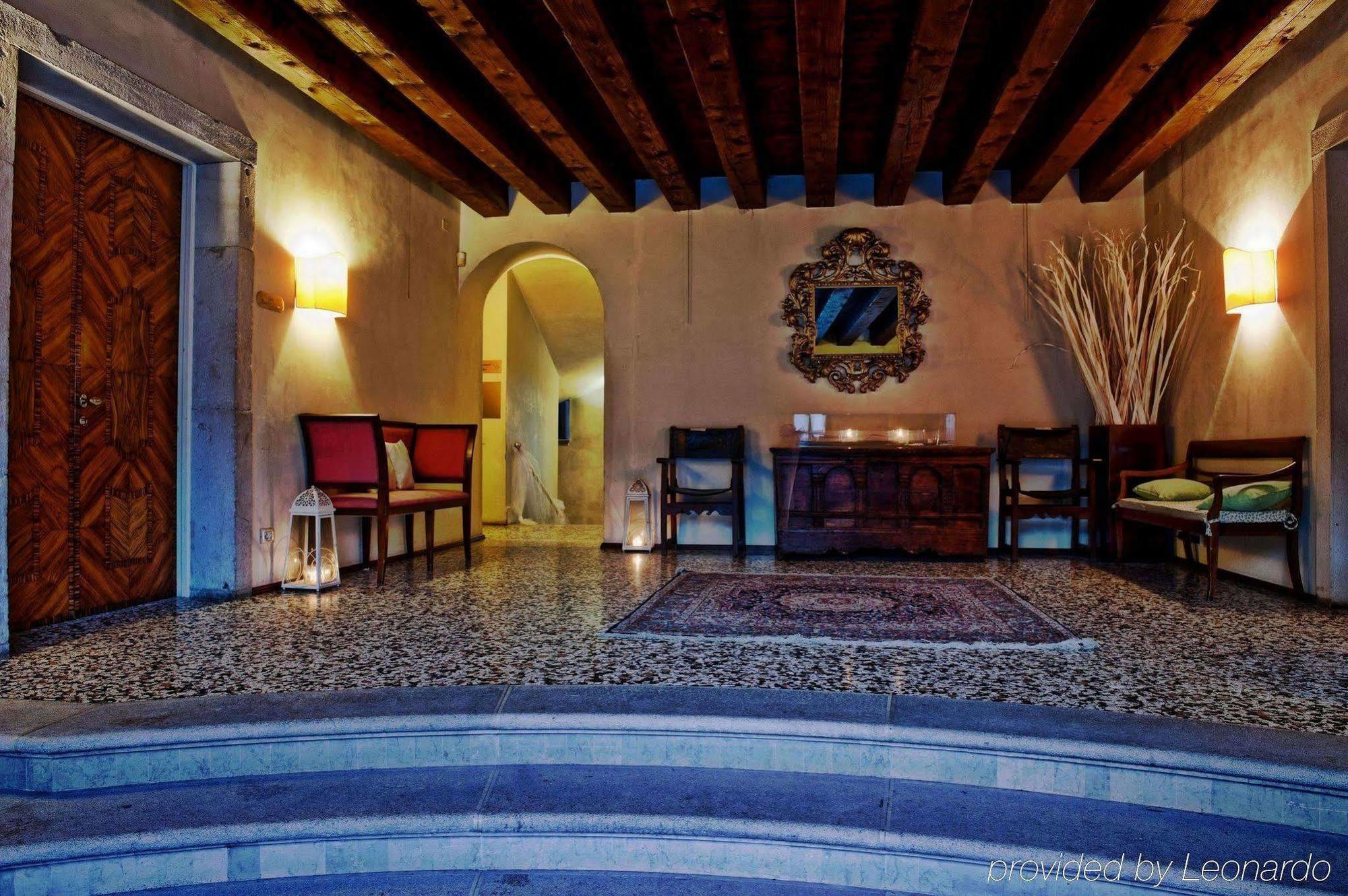 Hotel Villa Policreti Castello dʼAviano Esterno foto