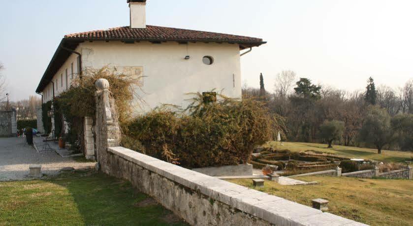 Hotel Villa Policreti Castello dʼAviano Esterno foto